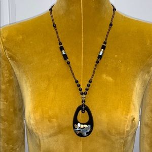 Glass bead necklace with pendant